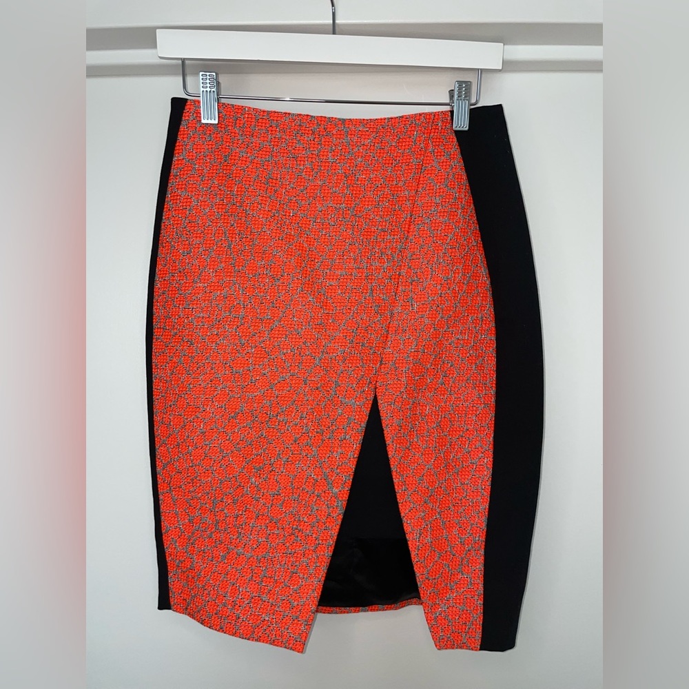 Ted Baker London Textured Pencil Skirt in Bright Red Orange & Black Size 1